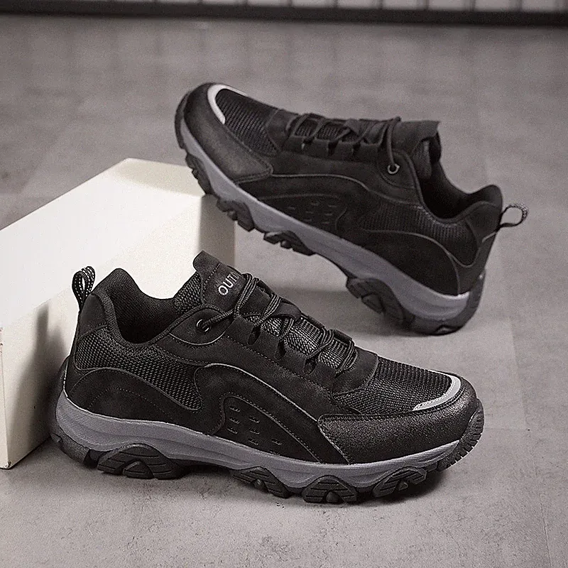 Low-Top Hiking Shoes